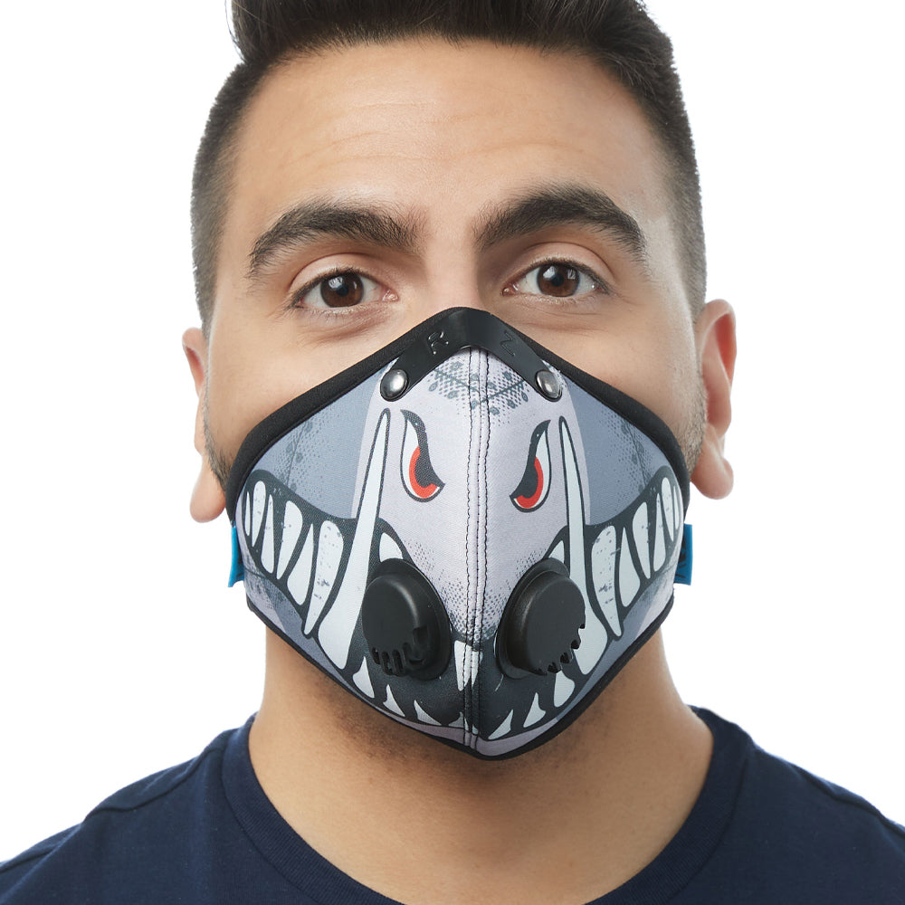 Front view of man wearing RZ M2 Nylon A10 Warthog mask shell